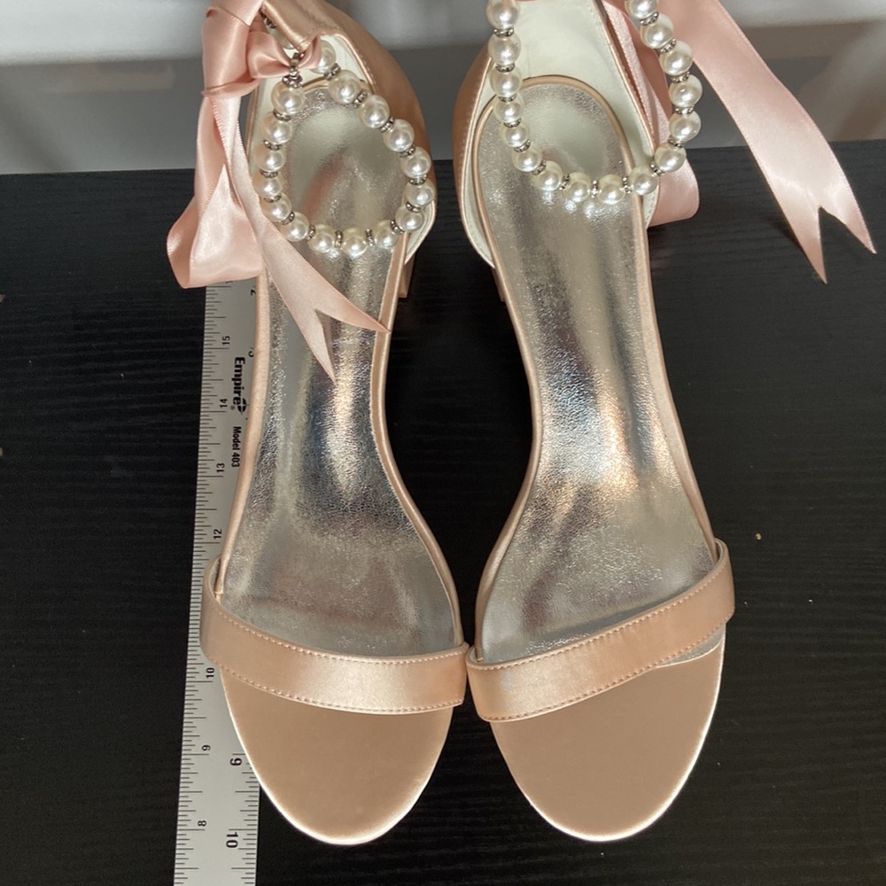 Women’s Champagne open toe 2 1/2” heel, silk, pearls stones SZ10/41 NWOT - Picture 7 of 11